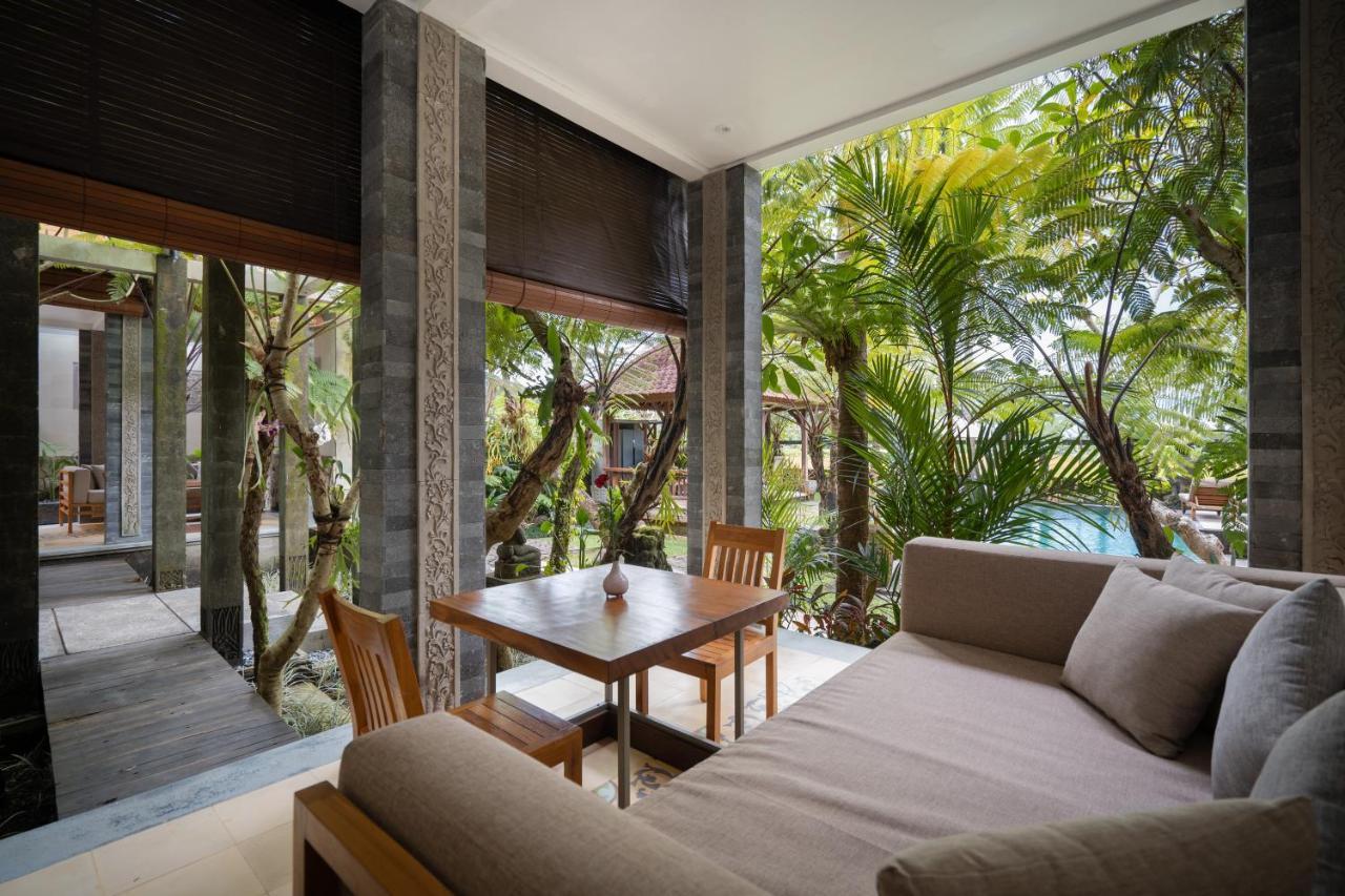 One-Bedroom Shared Pool