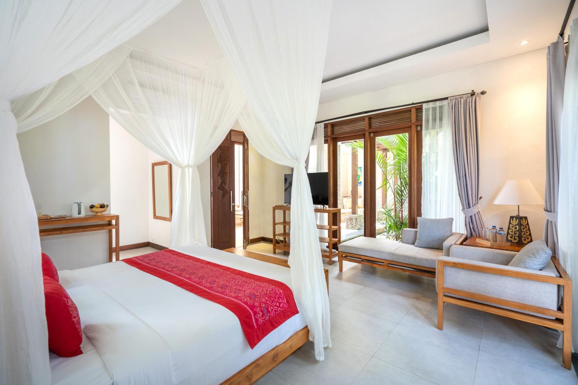 One-Bedroom Shared Pool