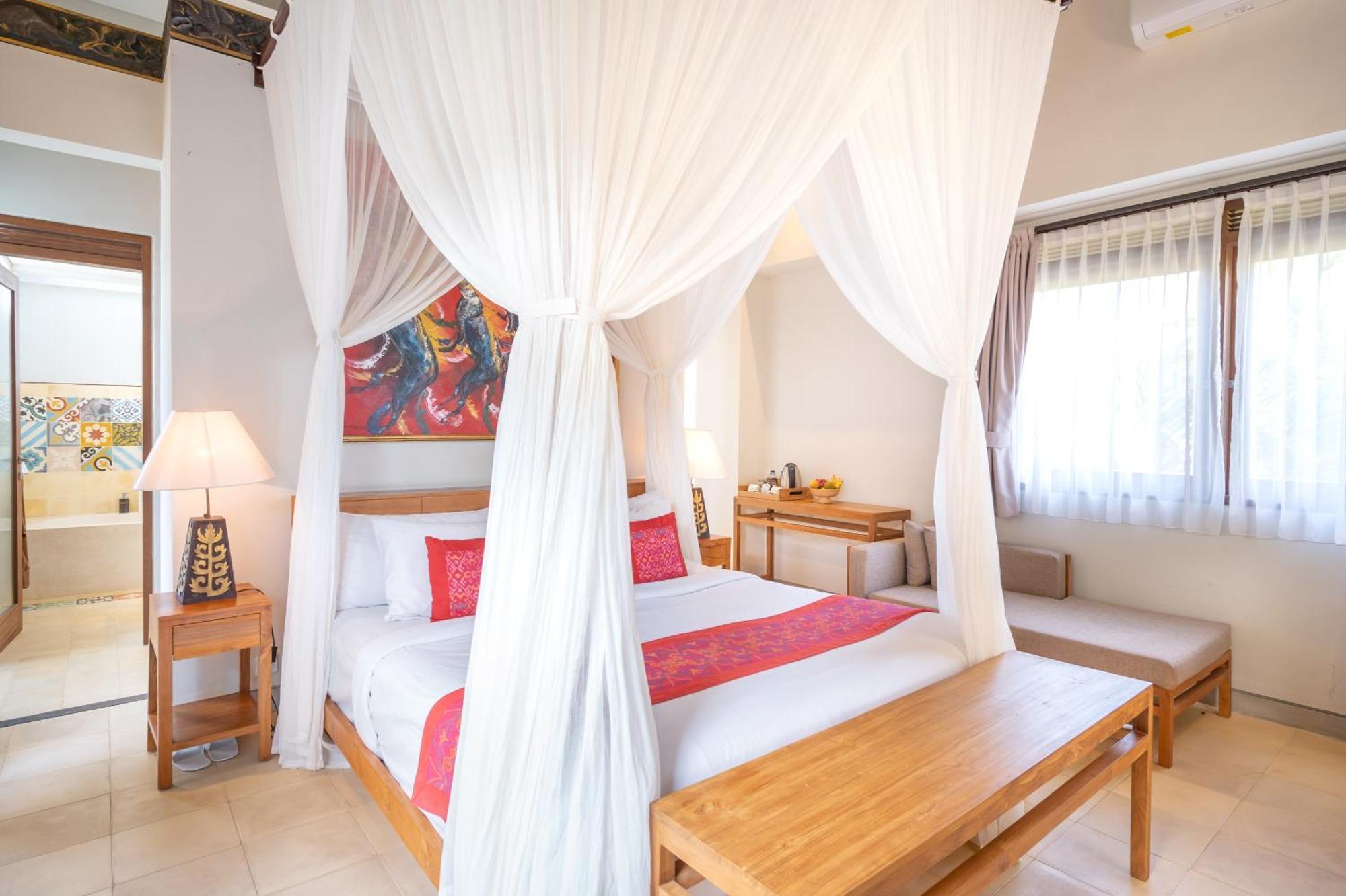 One-Bedroom Shared Pool