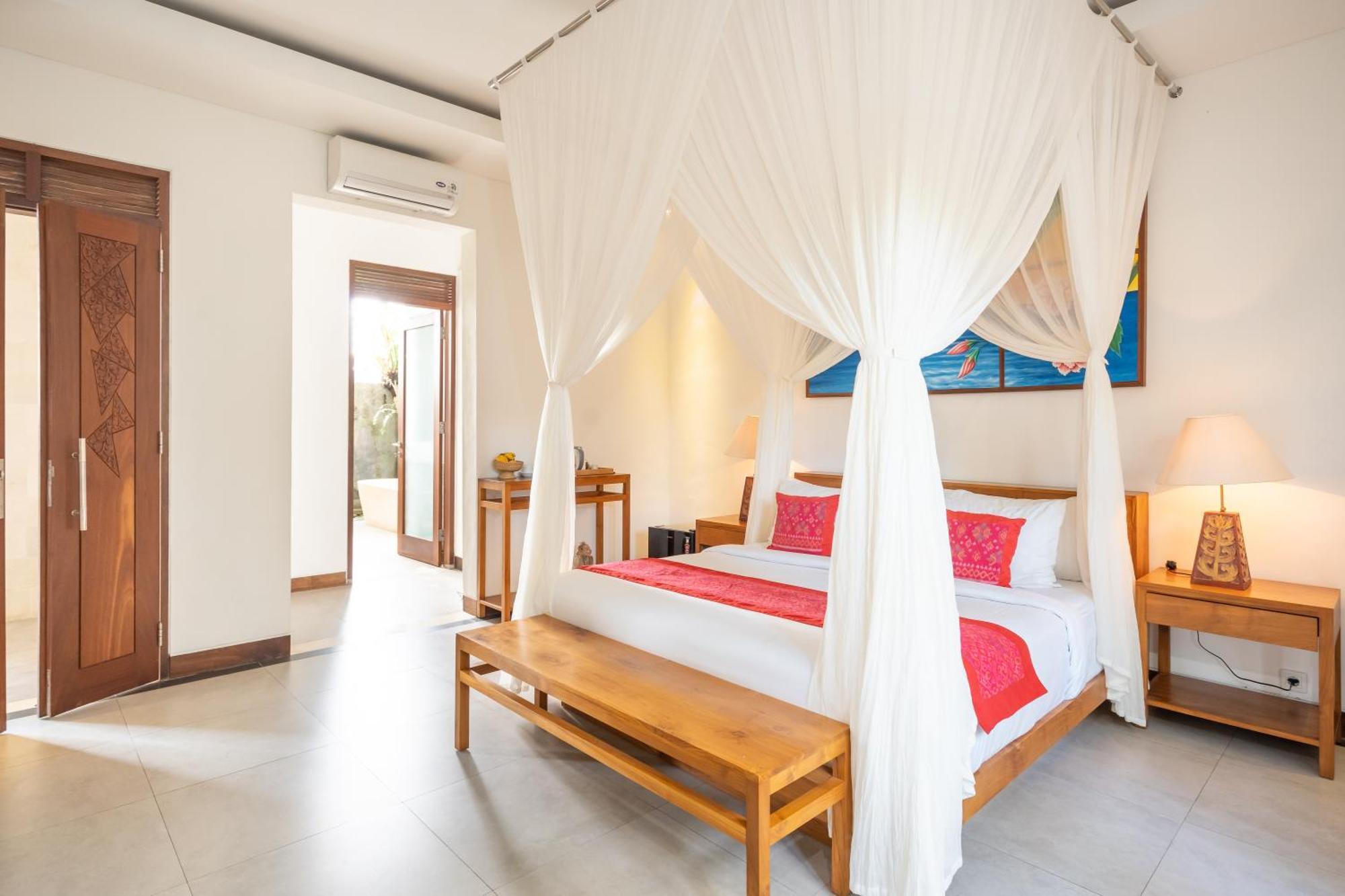 One-Bedroom Shared Pool