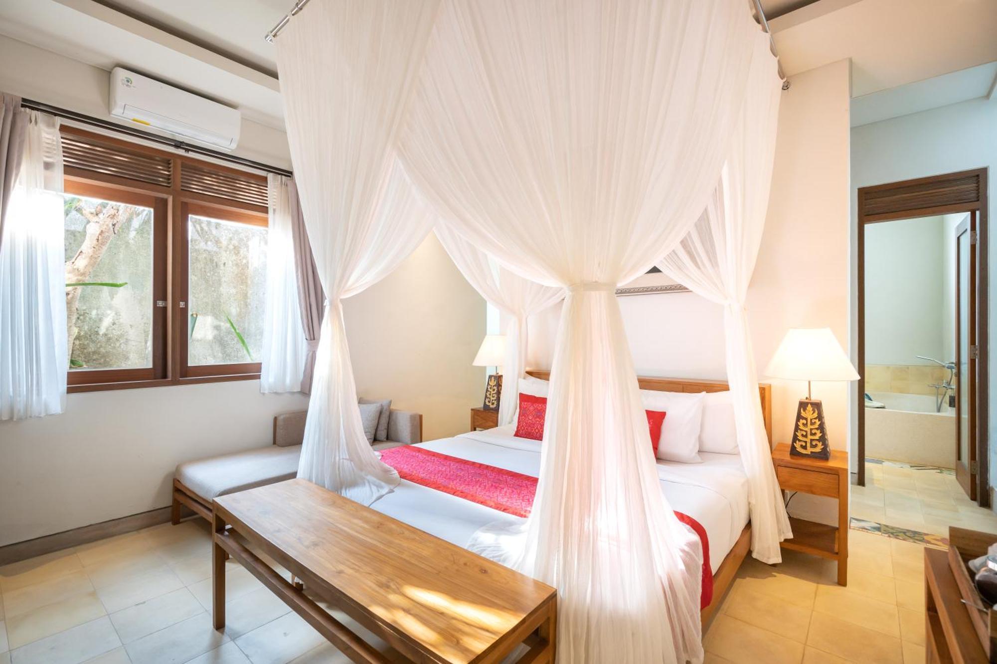 One-Bedroom Shared Pool